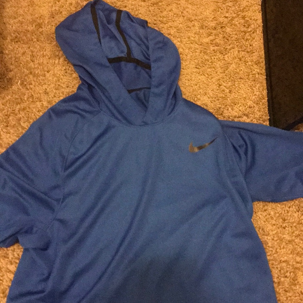 Nike elite lightweight hoodie